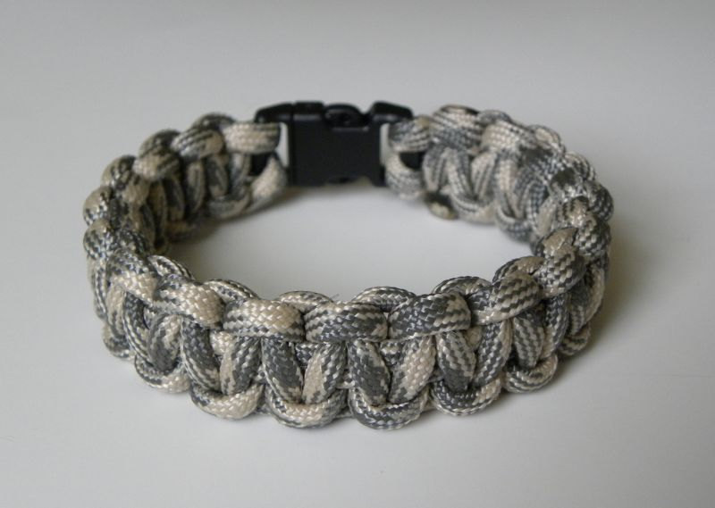 Paracord Bracelet Paracord Bracelet